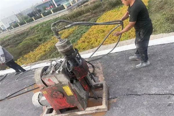 伊春马路面下沉注浆加固
